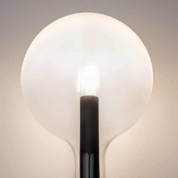 Настенный светильник (бра) Maytoni Status MOD333WL-01B