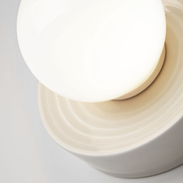 Бра Maytoni Careless MOD403WL-01BG1