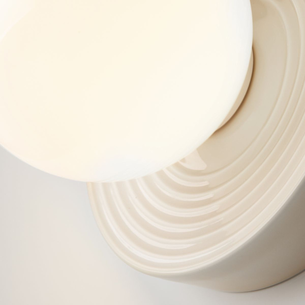 Бра Maytoni Careless MOD403WL-01BG